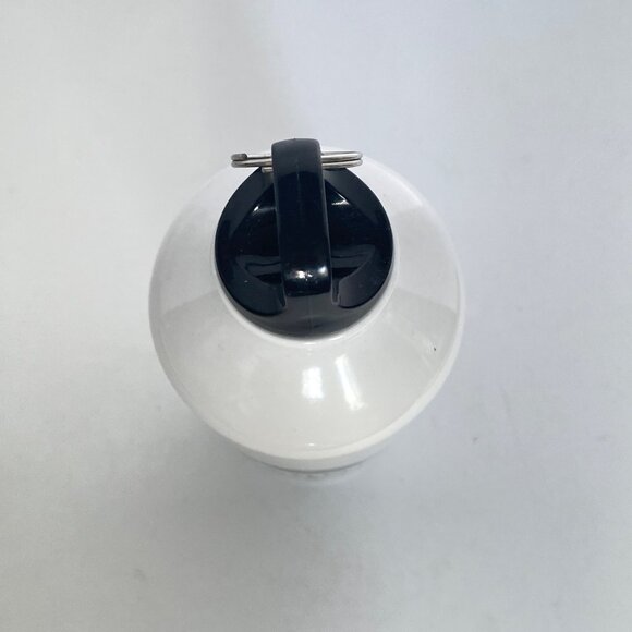 Rythmia White Metal Water Bottle With Black Screw Lid Clip 24 Oz Capacity - Picture 5 of 7